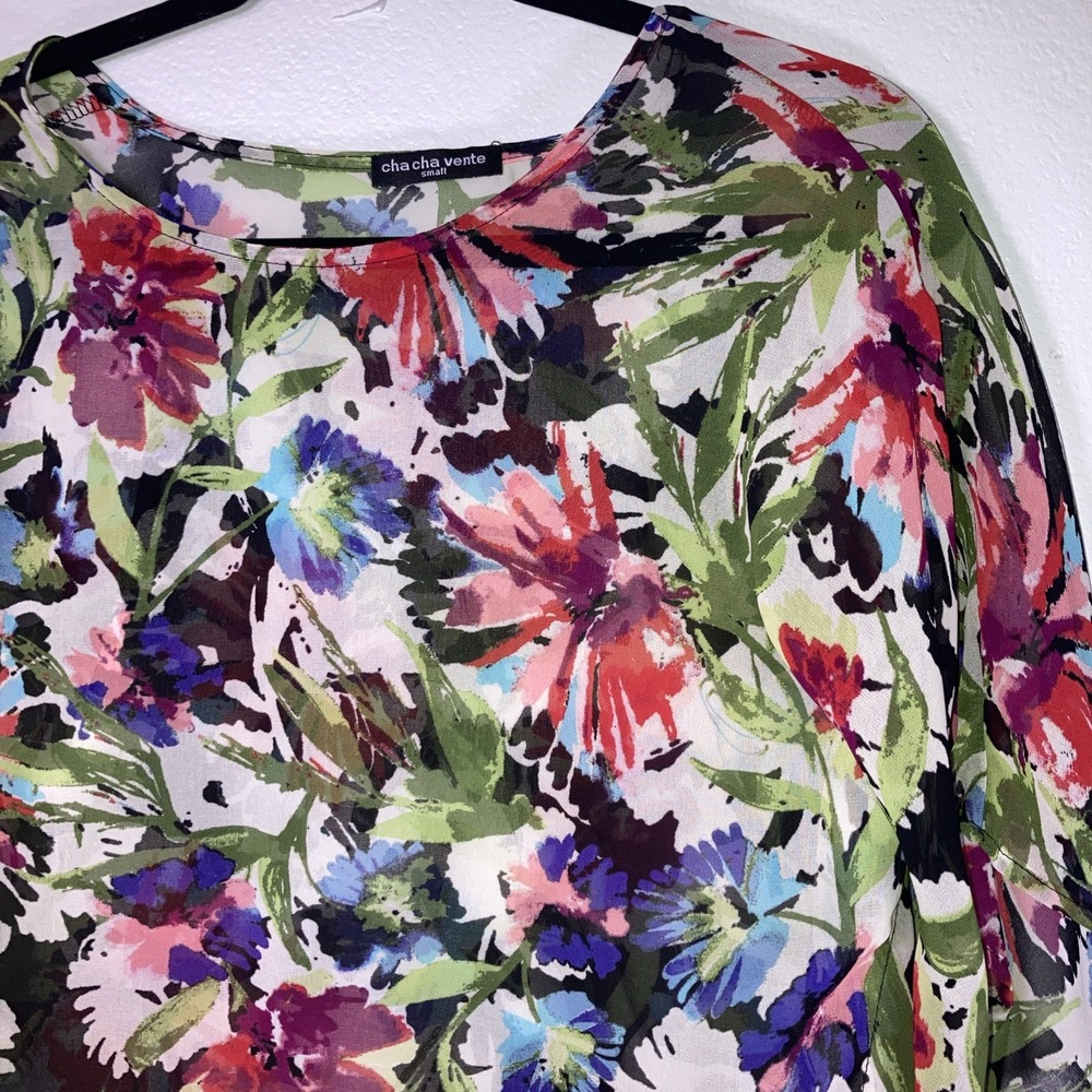Cha Cha Vente Small Bright Floral Butterfly Sleeve Sheer Top - Picture 2 of 9